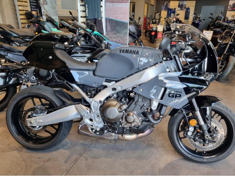 YAMAHA XSR 900 GP VERSION 120CV
