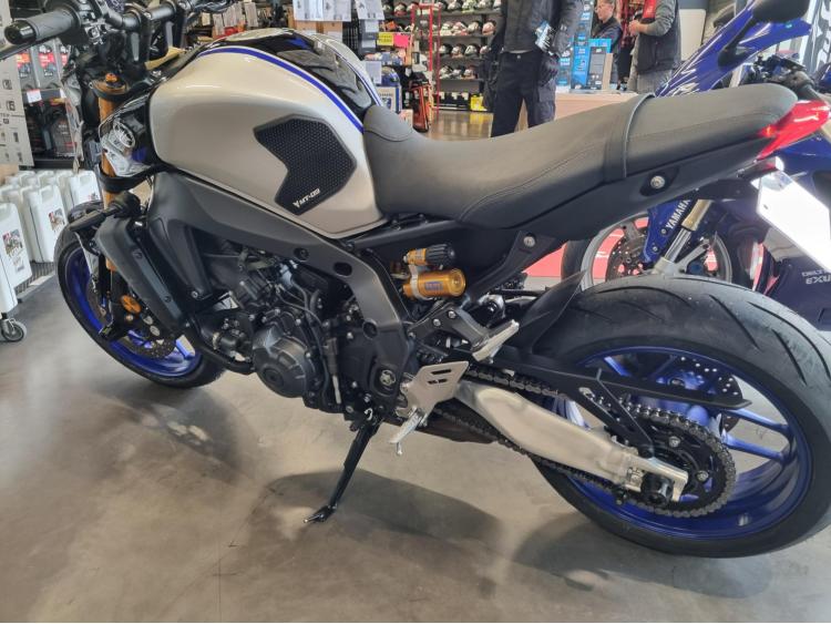 YAMAHA MT09 SP full 120cv