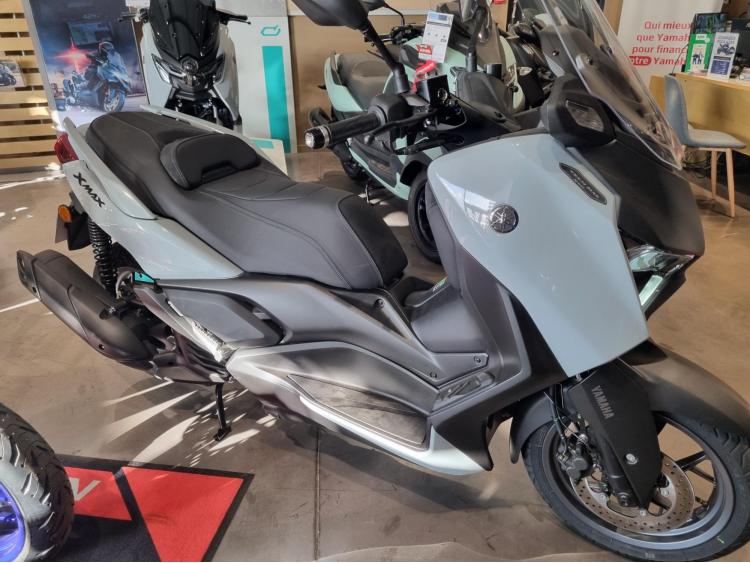 YAMAHA XMAX 125 TECH MAX