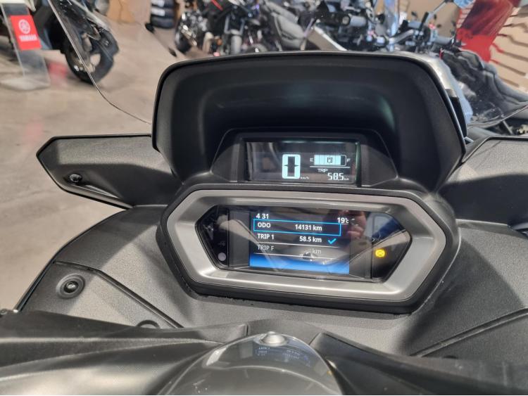 YAMAHA XMAX 300 Tech Max
